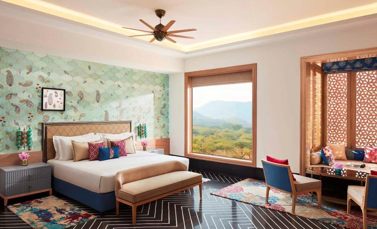 Luxury Room King Bed