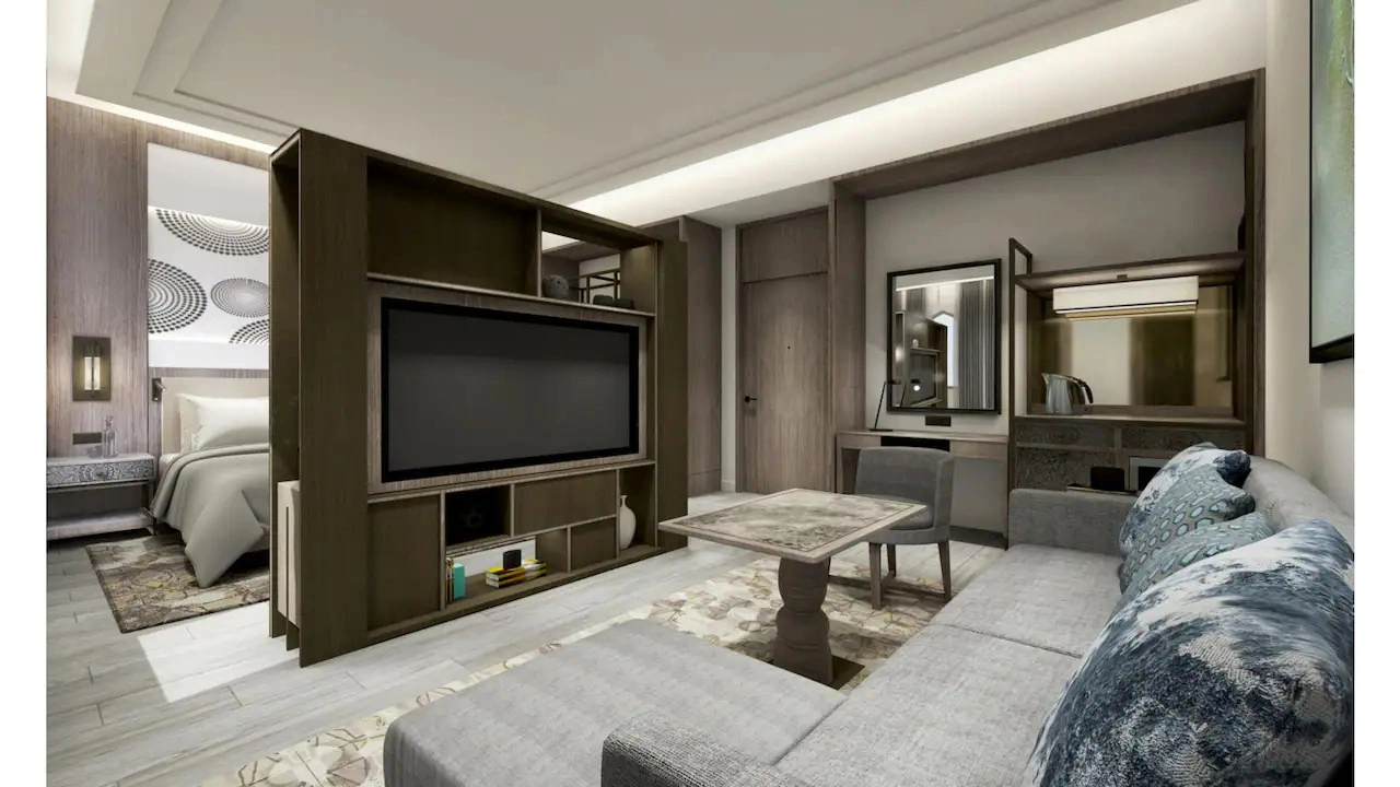 Royal Diplomat Suite