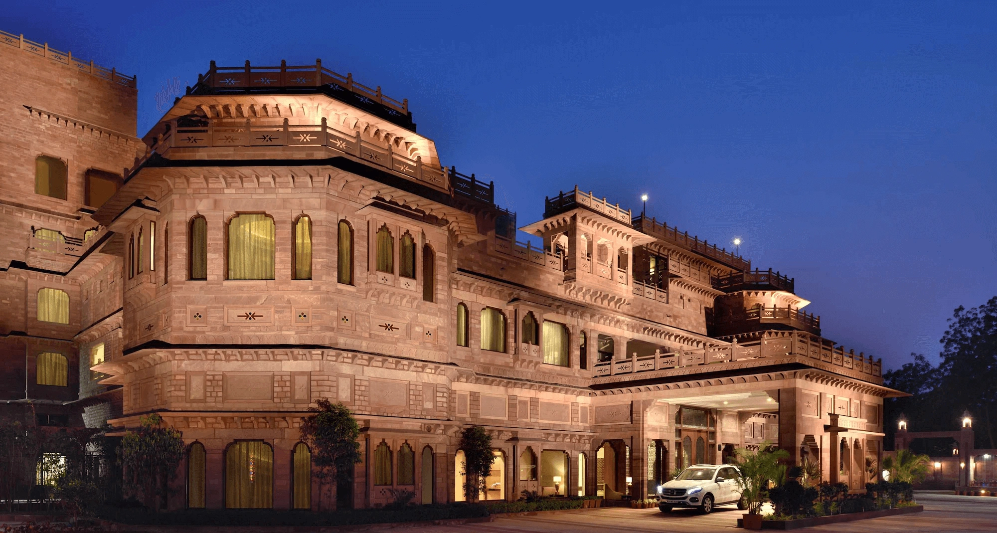 Utsav Lawn