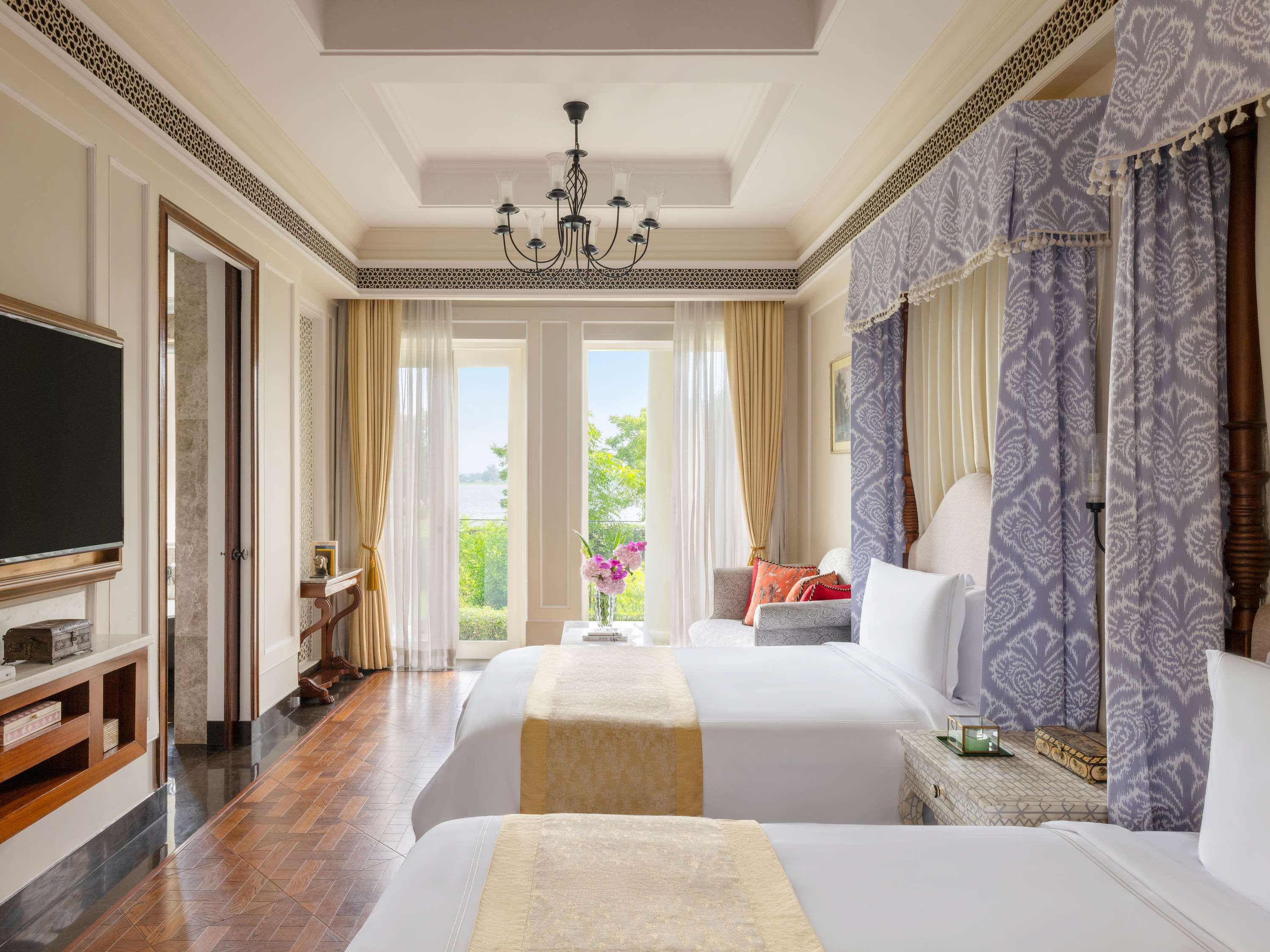 Flamingo Signature Room with plunge pool Twin Bed