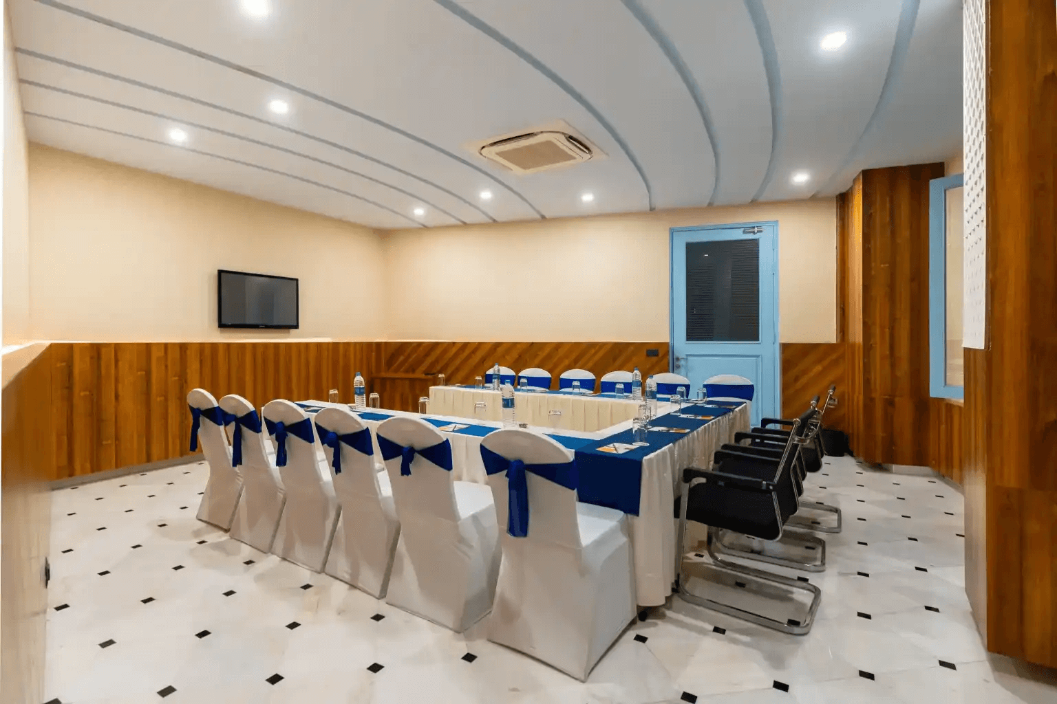 Oyster Board Room