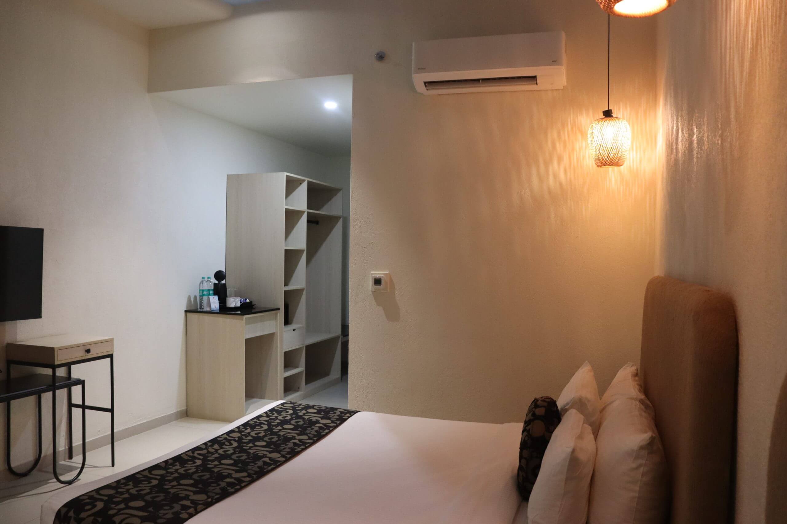 Ramee Royal Suite with Jacuzzi
