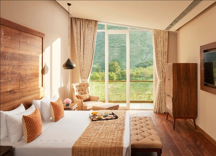 Deluxe Room Hill View