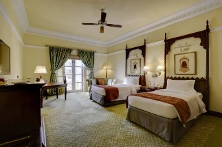 Deluxe Room Garden View Twin Bed