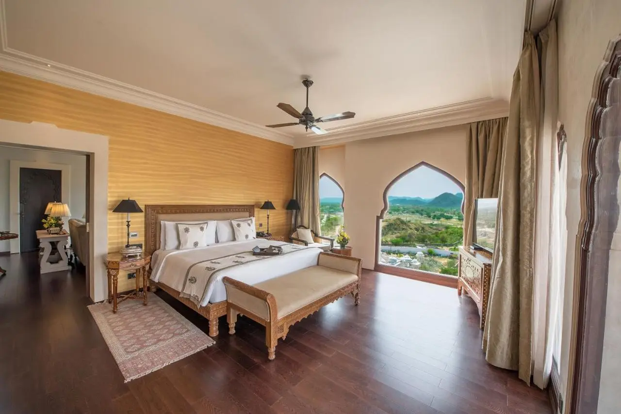 Suite Room