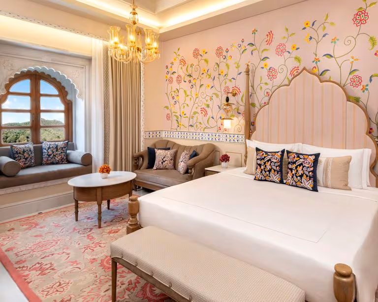 Deluxe Room King Bed