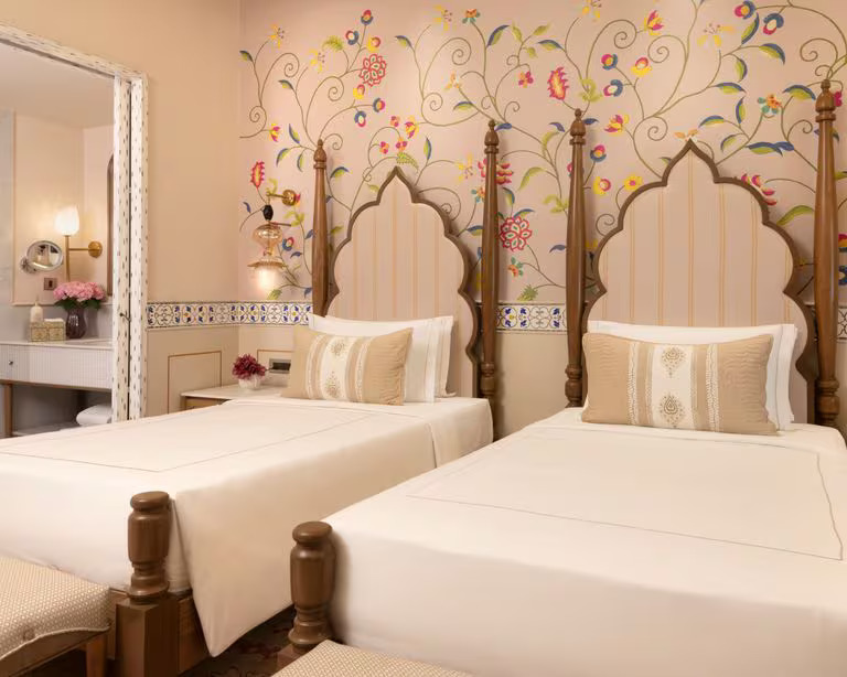 Grand Luxury Room Twin Bed with Sit Out