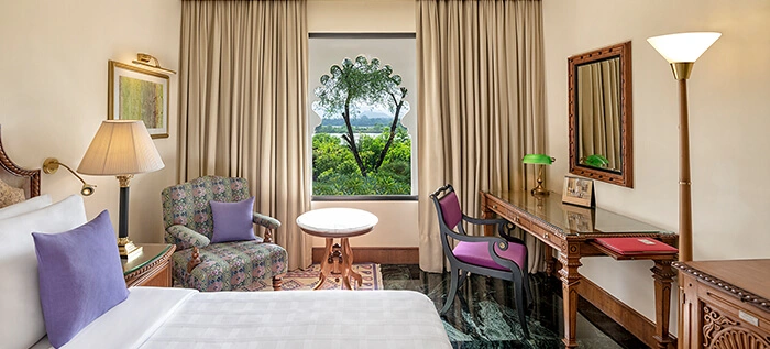 Deluxe Aravali View room